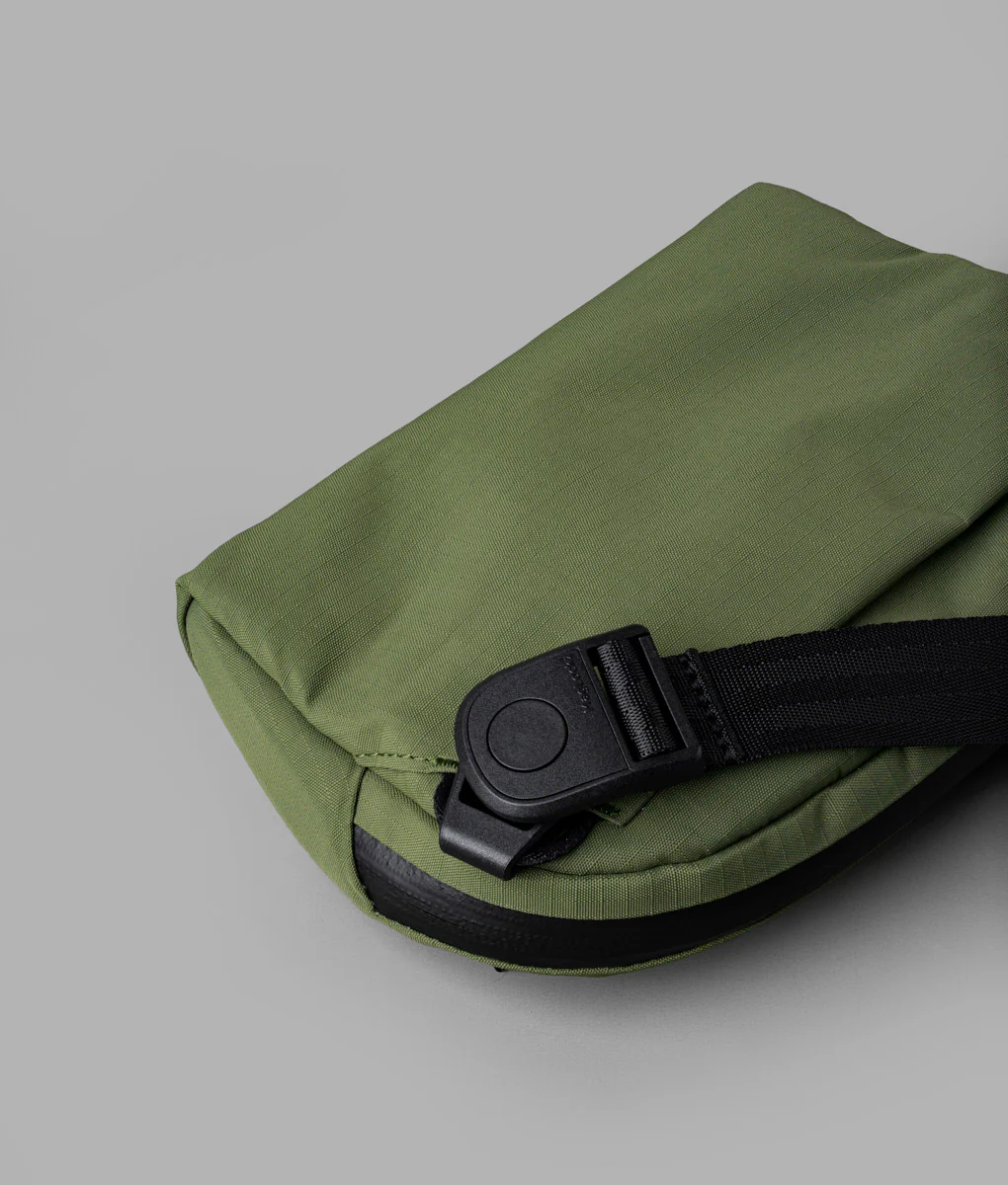 Flight Sling (1L) - Image 72