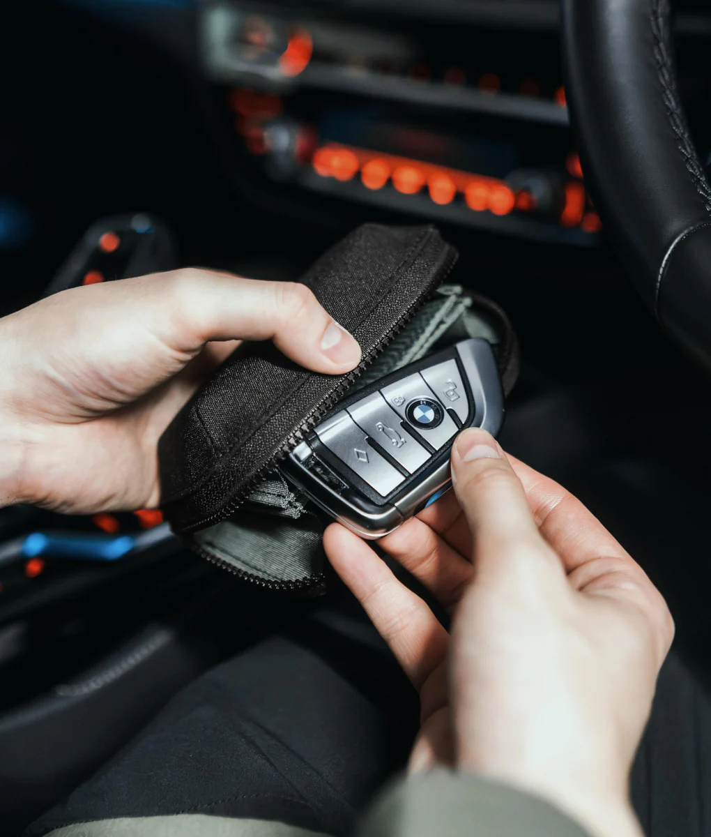 HUB Zip Pocket - Image 14