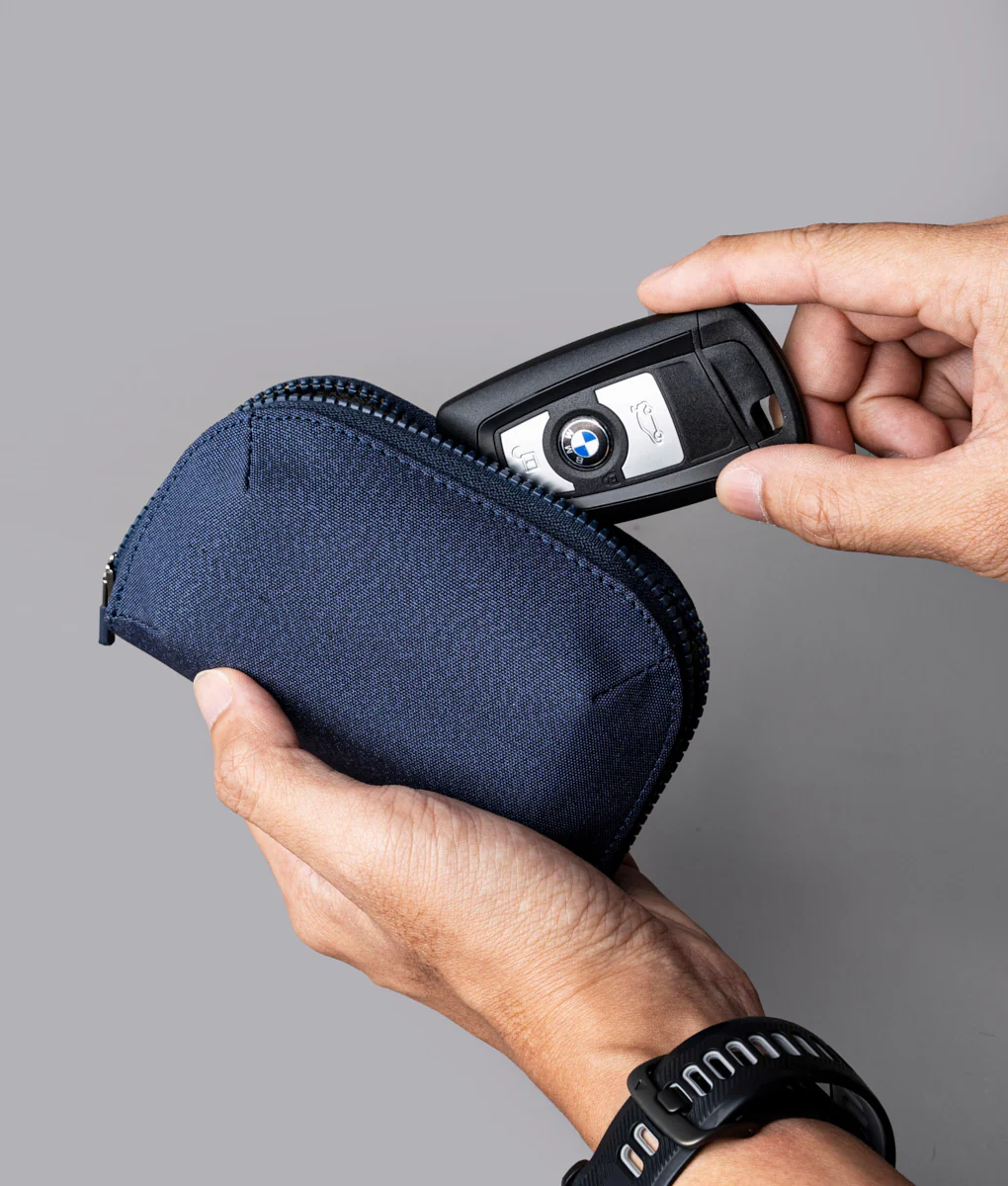 HUB Zip Pocket - Image 32