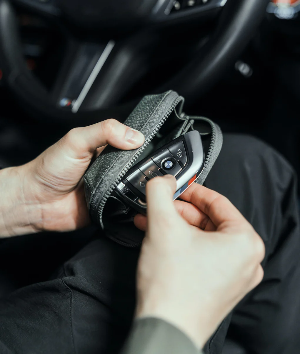 HUB Zip Pocket - Image 56