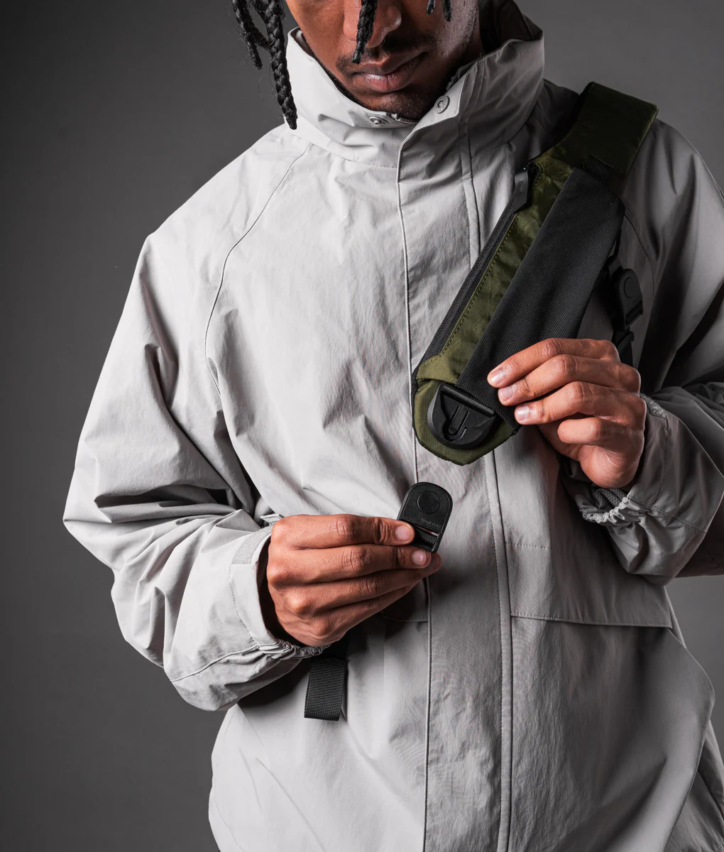 Metro Crossbody – Left Shoulder - Image 111