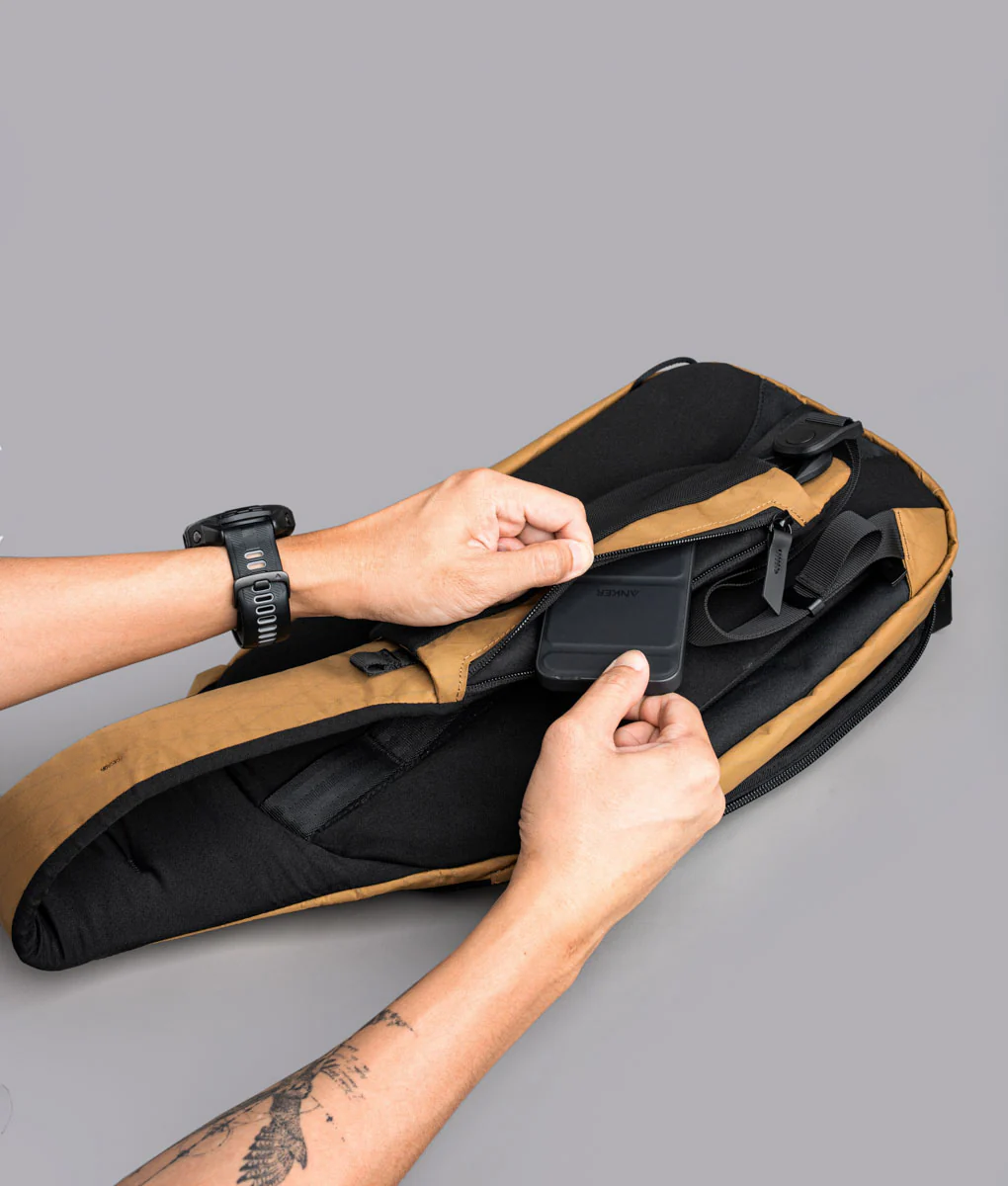 Metro Crossbody – Left Shoulder - Image 137