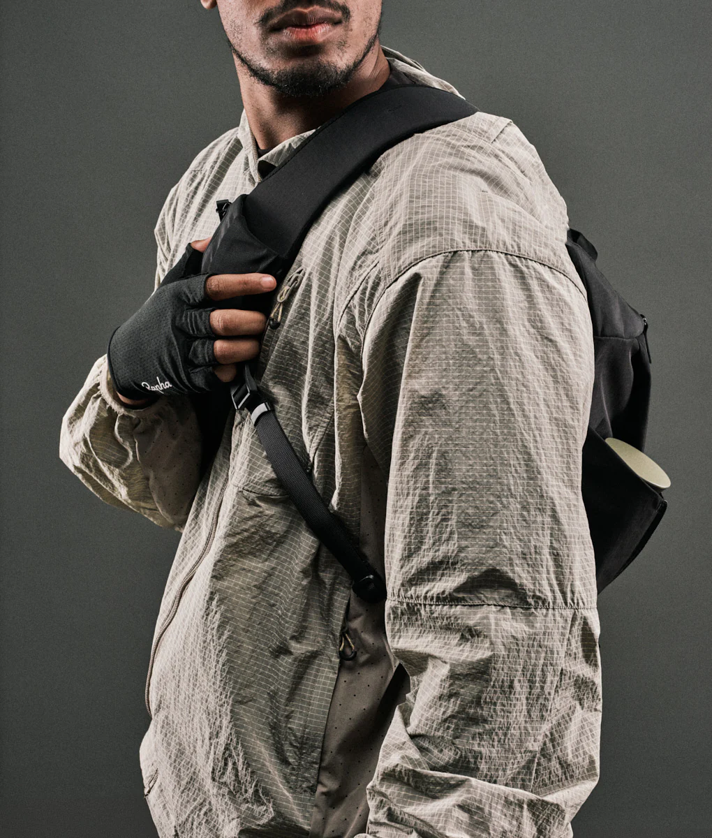 Metro Crossbody – Left Shoulder - Image 3