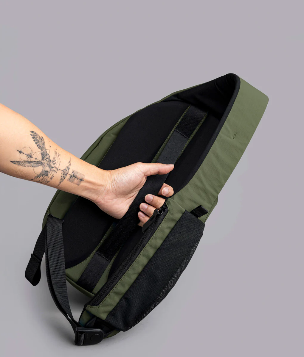 Metro Crossbody – Left Shoulder - Image 86