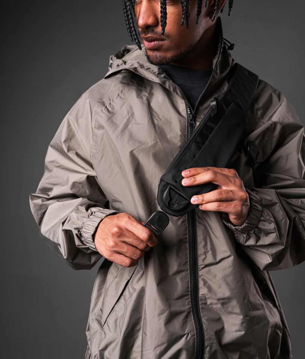 Metro Crossbody – Left Shoulder - Image 93