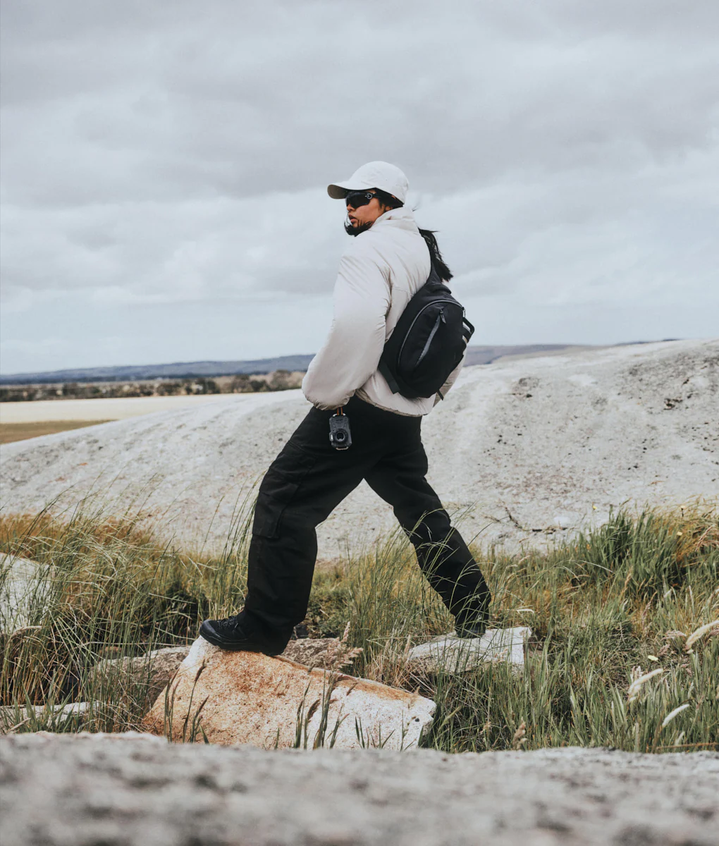 Metro Crossbody –  Right Shoulder - Image 19