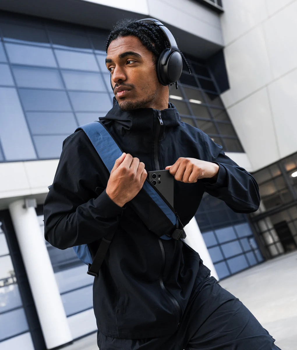 Metro Crossbody –  Right Shoulder - Image 39