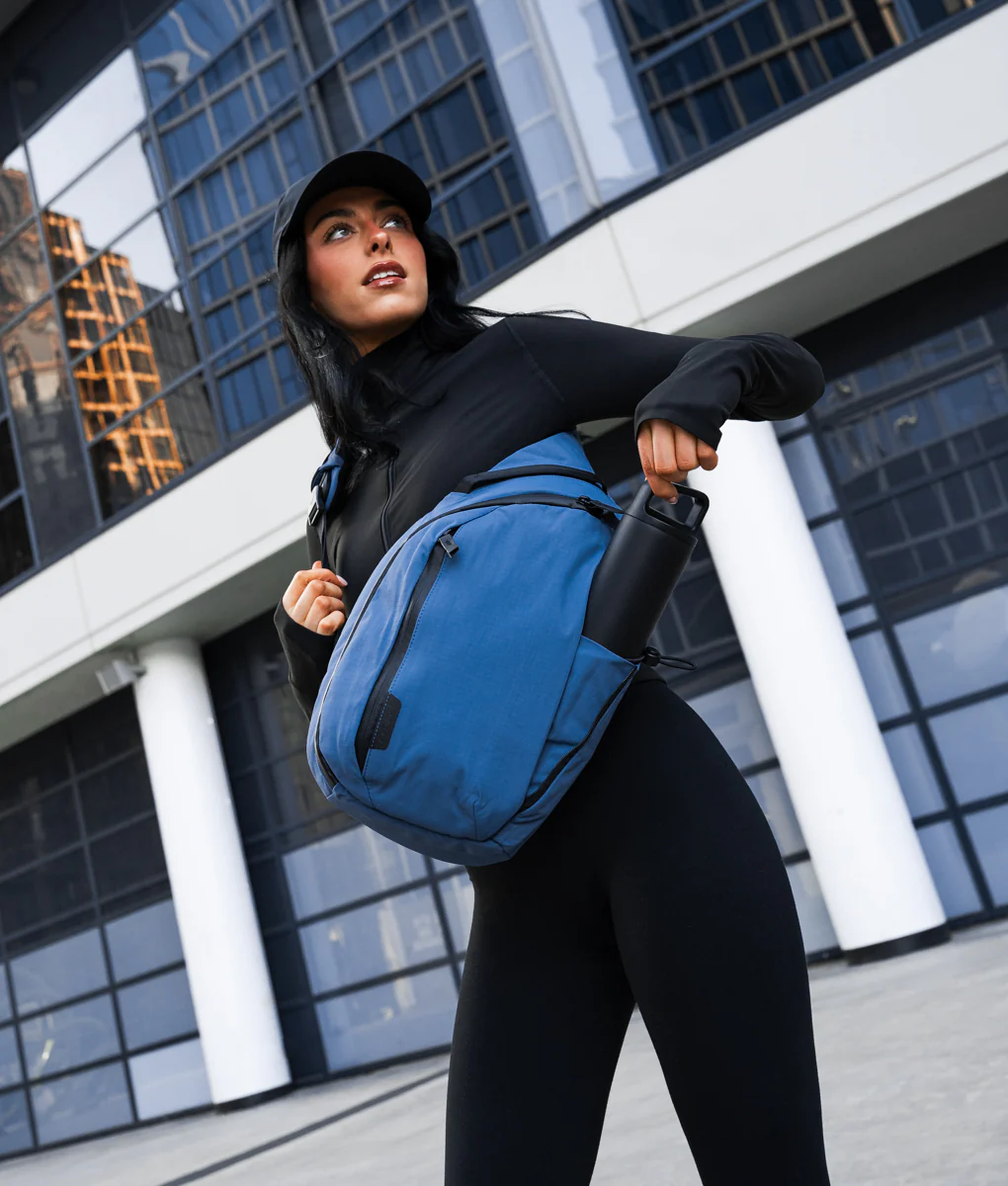 Metro Crossbody –  Right Shoulder - Image 42