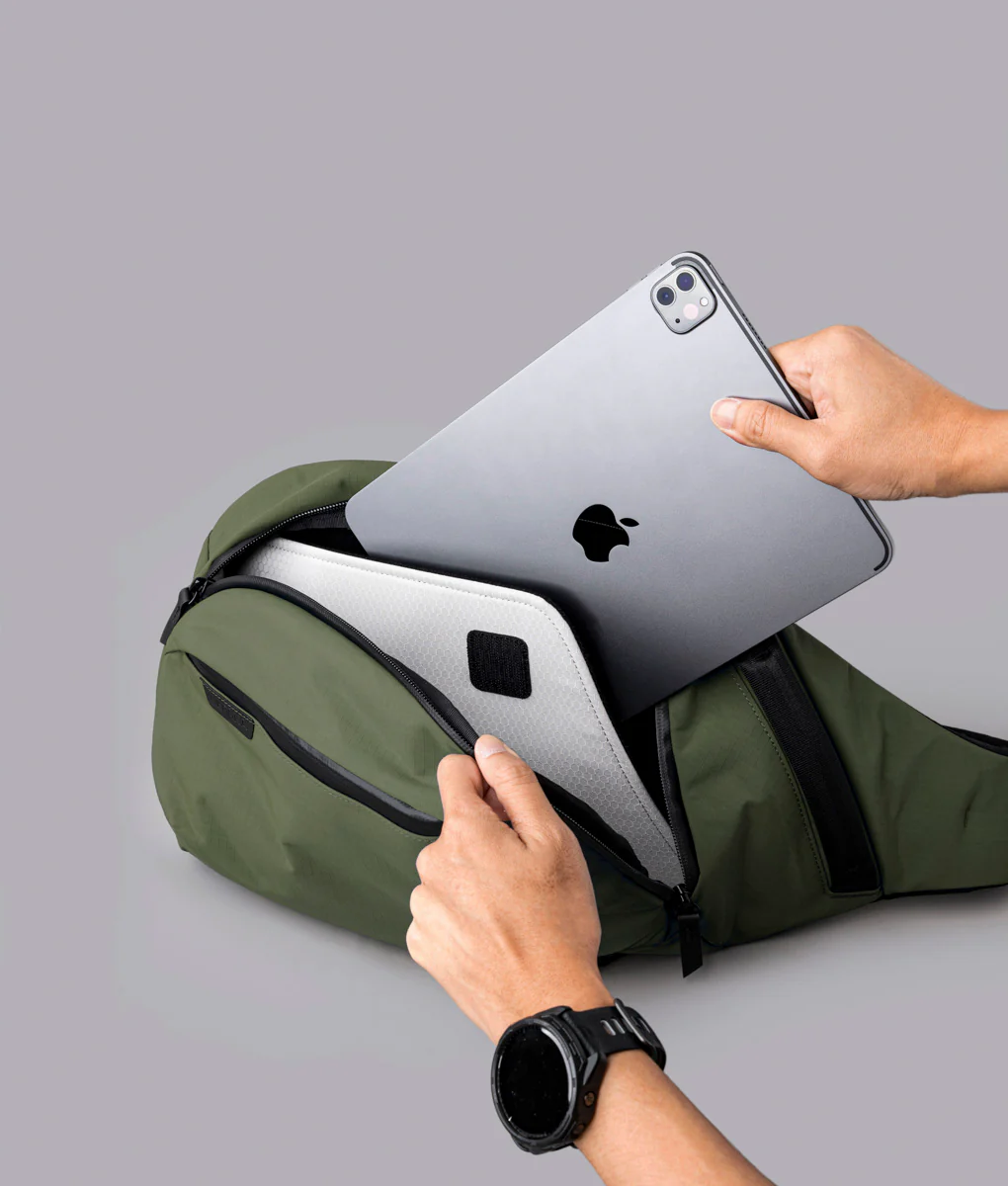 Metro Crossbody –  Right Shoulder - Image 76