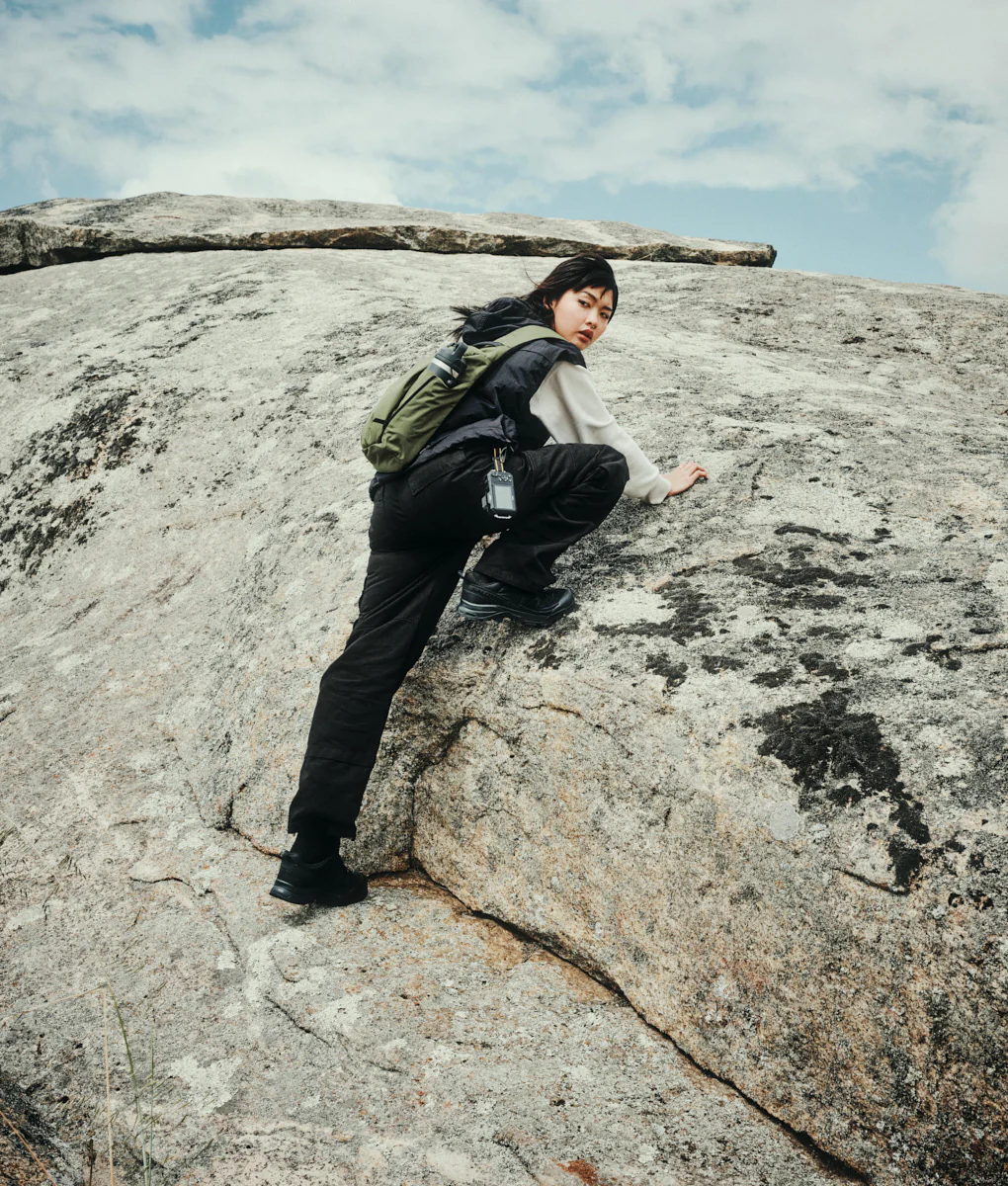 Metro Crossbody –  Right Shoulder - Image 83