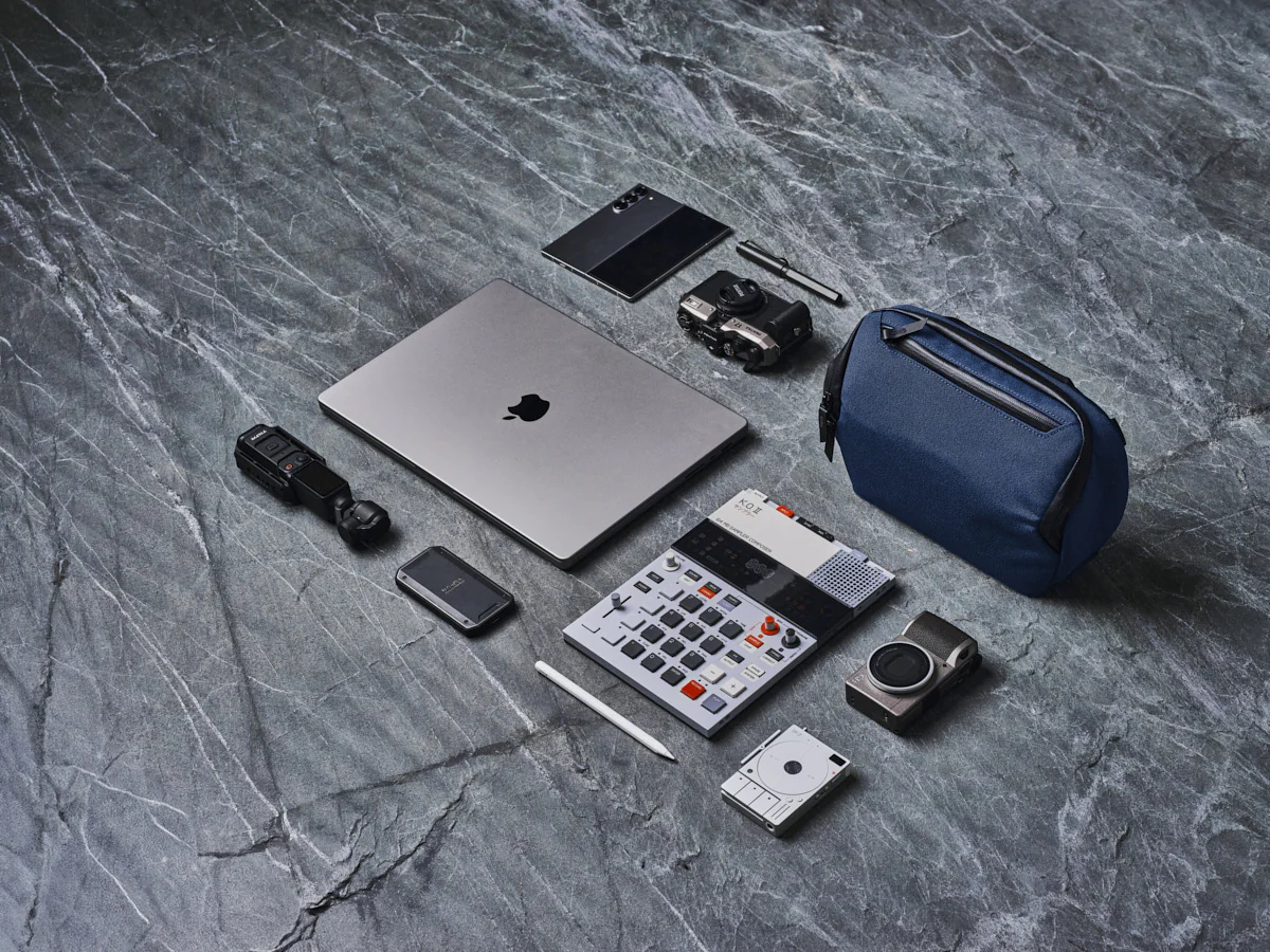 Vertex Pouch - Image 51