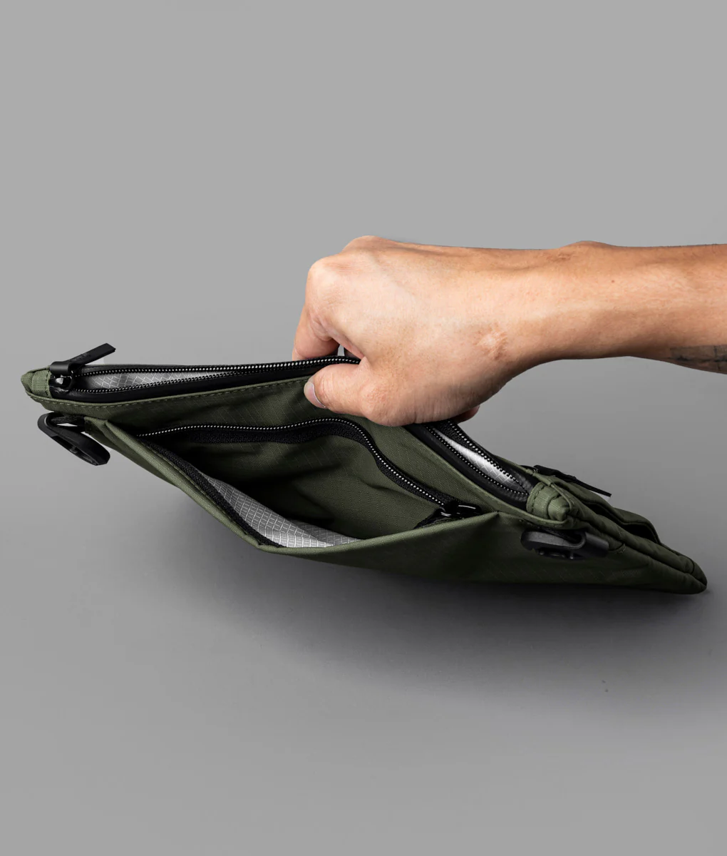 Zip Pouch Max V2 - Image 45