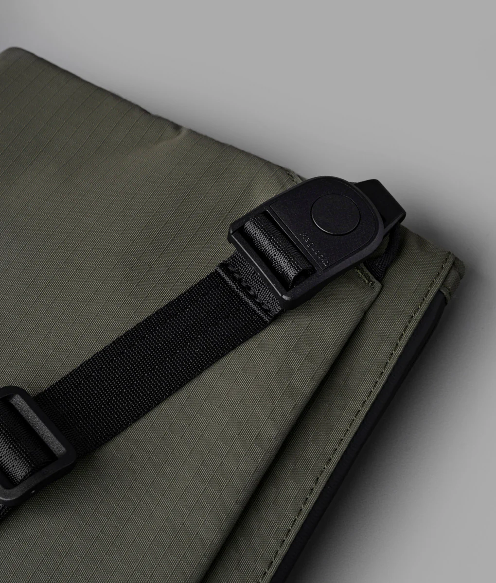 Zip Pouch Max V2 - Image 46